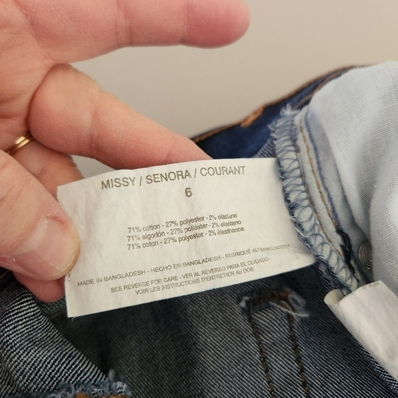 Gloria Vanderbilt Amanda Jeans - Picture 6 of 8